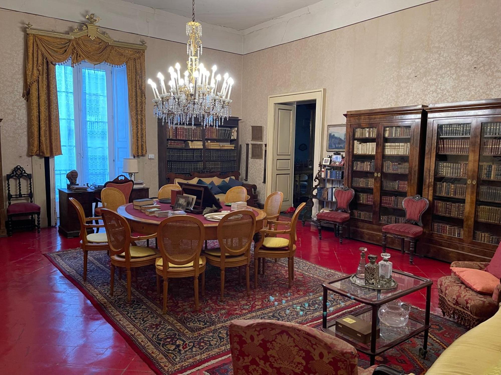 Appartement The Saint's Library Loft In Historical Palace Napels