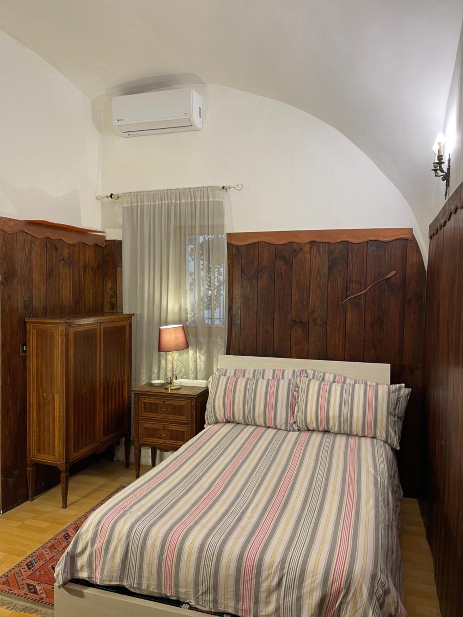 Apartment The Saint's Library Loft In Historical Palace *